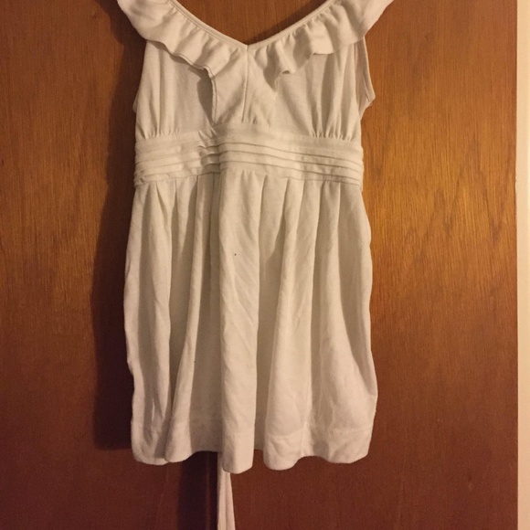 **3/$20**  old navy top - Picture 2 of 2